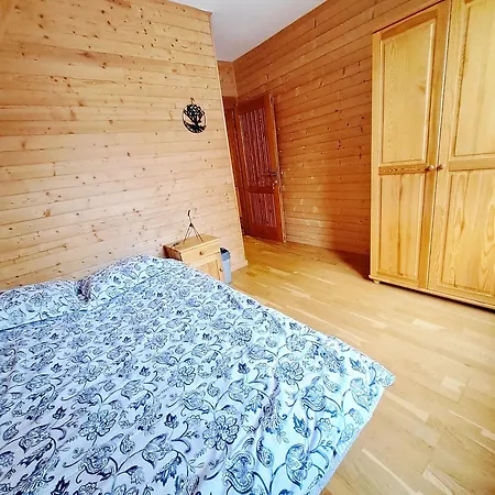 Pokoje przy Cichej Wodzie-2